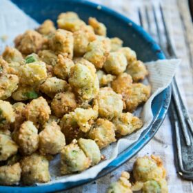 a big pan of fried okra ready to be eaten