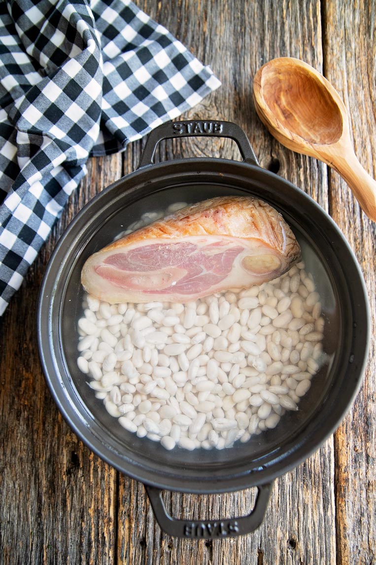 navy beans soaking with a ham hock 