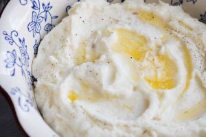 Sour cream mashed potatoes